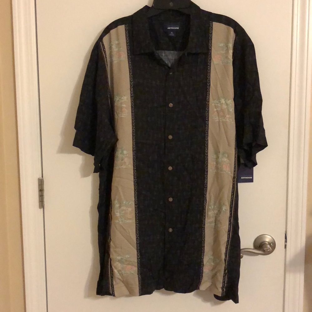 Neat Men’s casual button up shirt